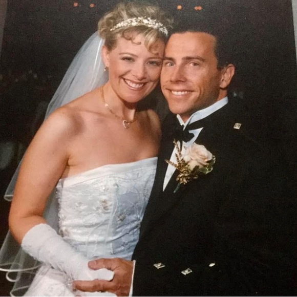 Meet your Posher, Lynn - Picture 3 of 10